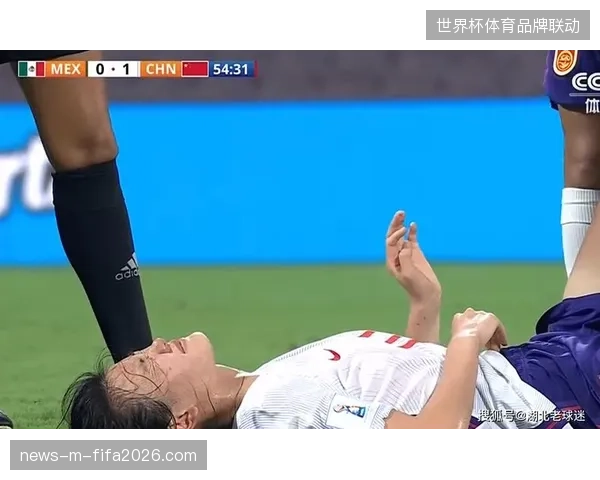 洛萨诺将利用高原主场优势冲击南非防线,墨西哥队欲以高压节奏拖垮对手体能 洛萨诺将利用高原主场优势冲击南非防线,墨西哥队欲以高压节奏拖垮对手体能